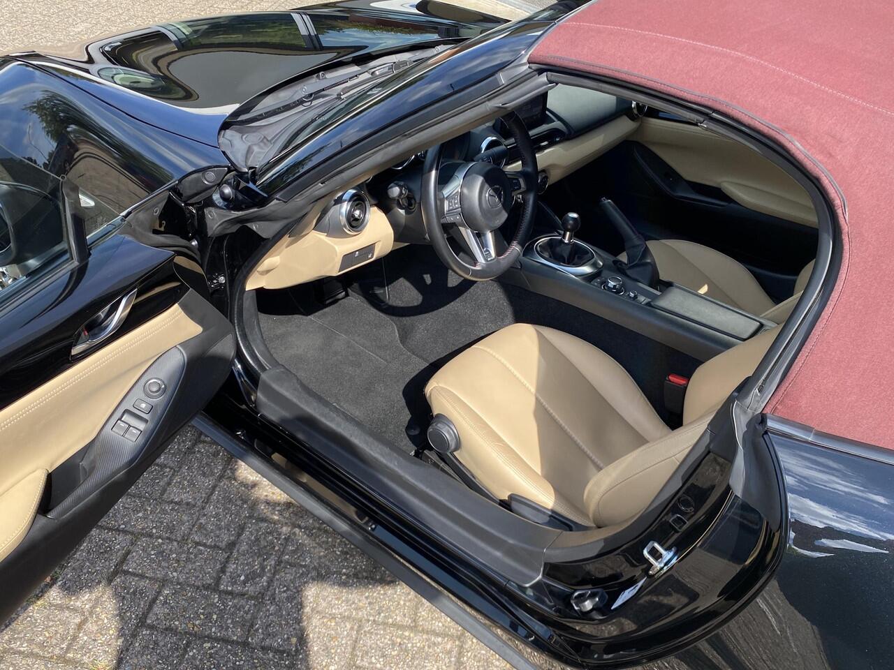 Mazda MX-5 1.5 SkyActiv-G 131 Sakura