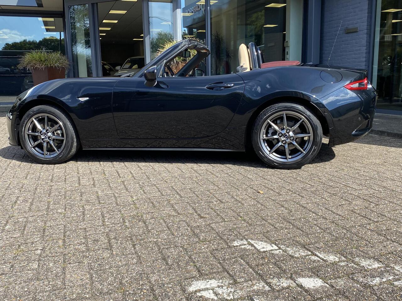 Mazda MX-5 1.5 SkyActiv-G 131 Sakura
