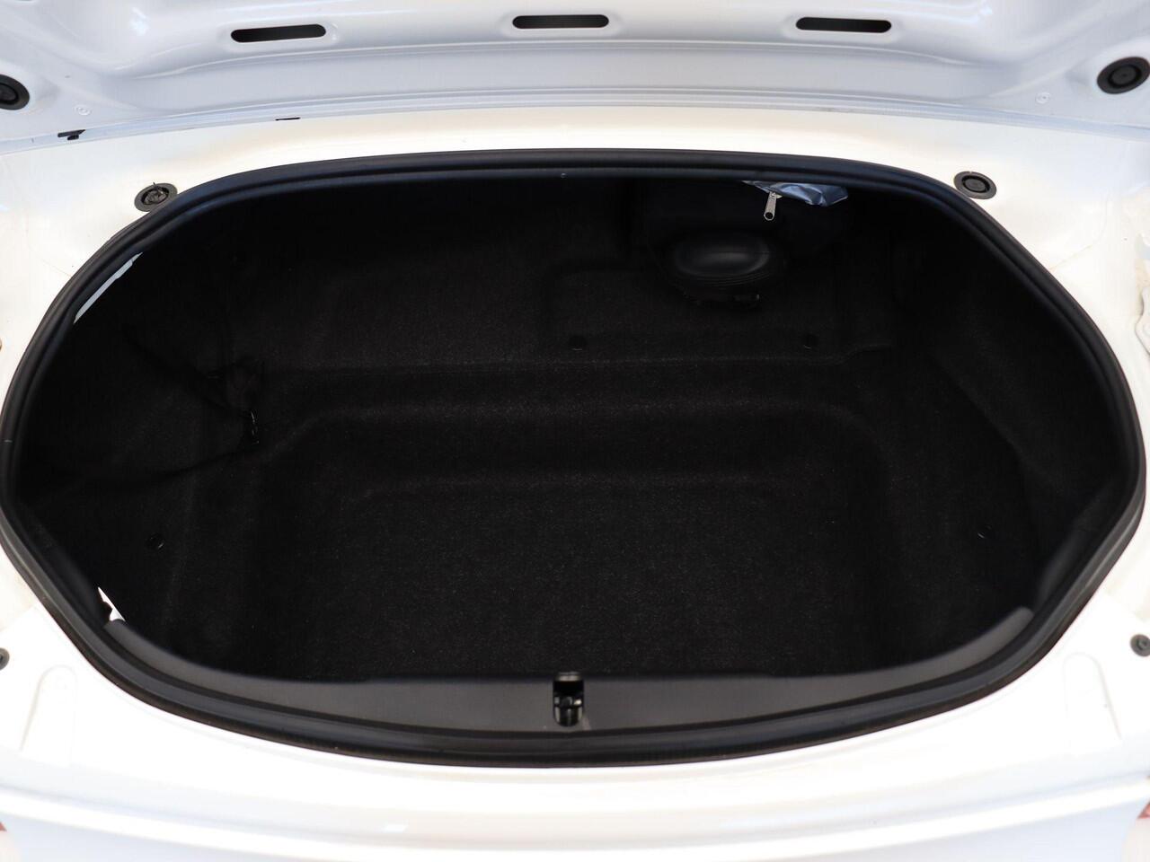 Mazda MX-5 RF 2.0 SkyActiv-G 184 GT-M | Snowflake White Pearl | Automaat | RF (hardtop cabrio) | GT-M | Apple-carplay & android auto |