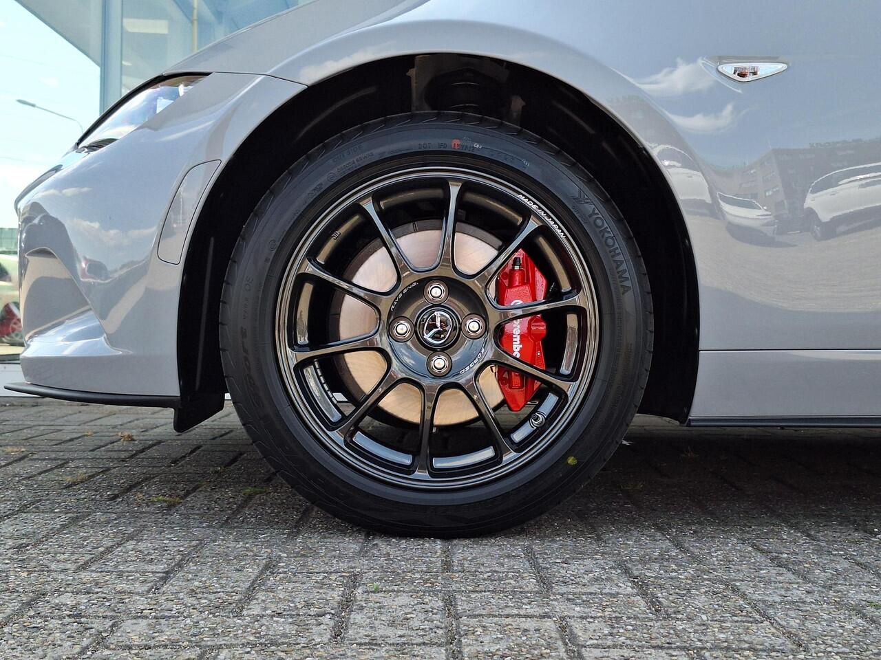 Mazda MX-5 1.5 SkyActiv-G 132 Homura | Brembo | Sportonderstel | Bose | Recaro | Achteruitrij camera | BBS Forged velgen | Full led adaptieve koplampen | Draadloze Apple Carplay en Android Auto | Navigatie | Cruise Control | Stoelverwarming |