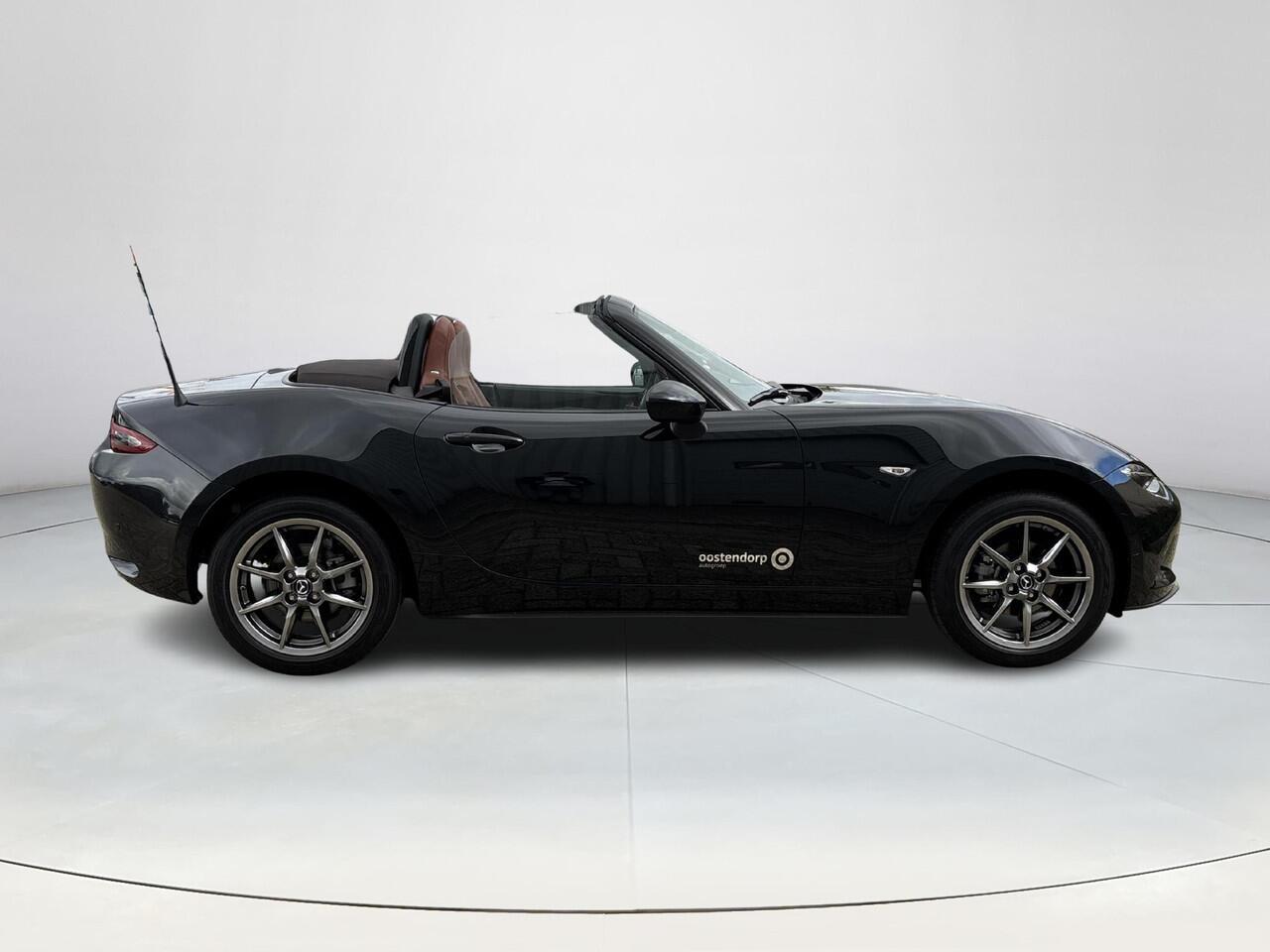 Mazda MX-5 1.5 SkyActiv-G 132 Kazari | Cruise Control | Navigatie | PDC | Camera | Lichtmetaal | Keyless Entry / Start | Lichtmetalen velgen | BOSE Premium Audio |