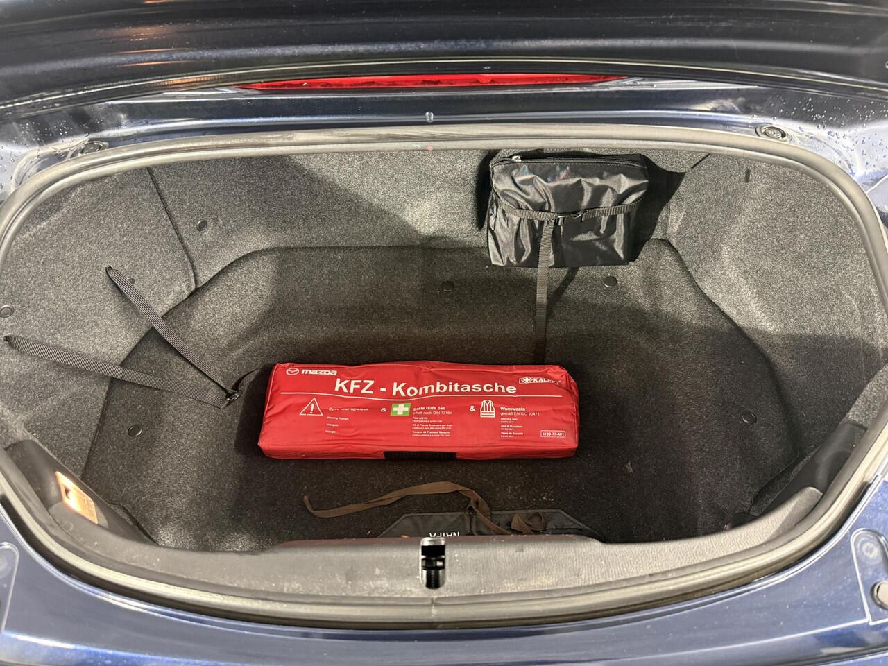 Mazda MX-5 1.5 SkyActiv-G 132 / NL auto / 1e eig / Bijz. uitvoering / Navigatie / BTW auto