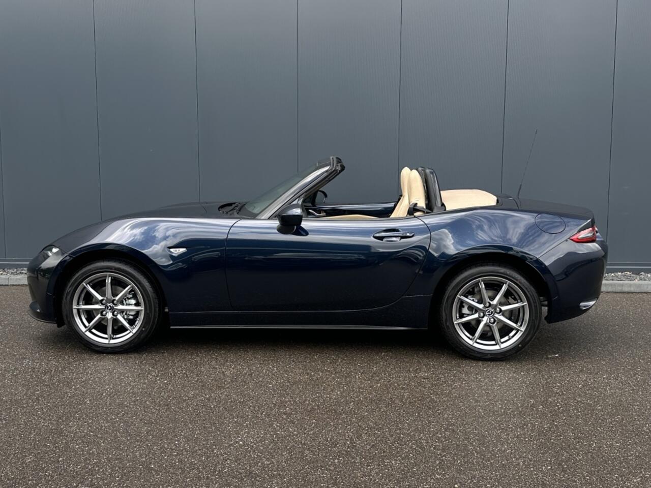 Mazda MX-5 1.5 132 pk Kazari Roadster
