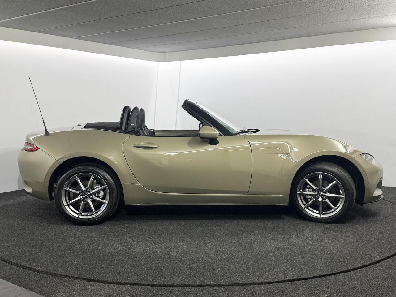 Mazda MX-5 1.5 Exclusive-Line / GT-M / Dealer demo / Nieuwe auto / Super aanbieding