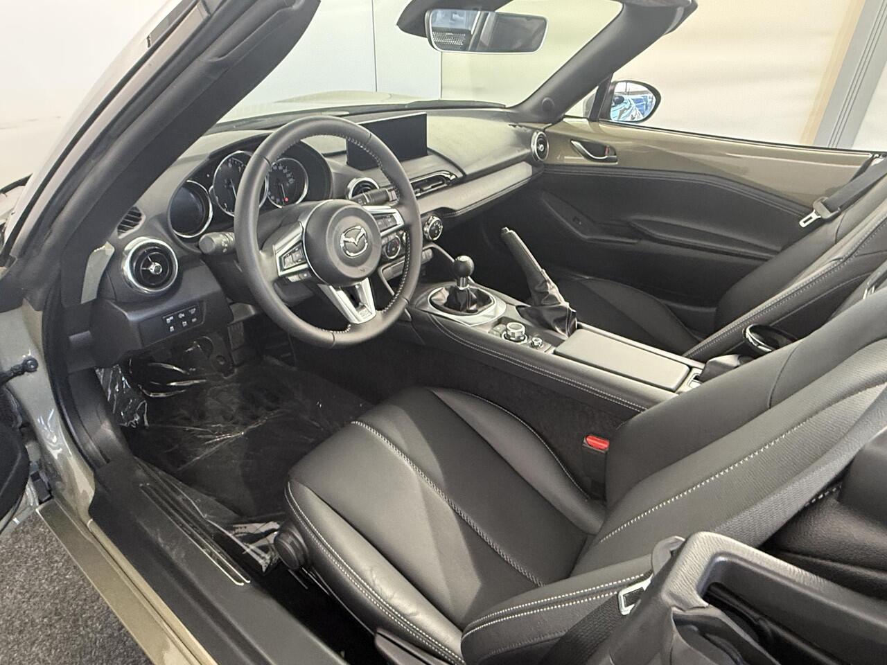 Mazda MX-5 1.5 Exclusive-Line / GT-M / Dealer demo / Nieuwe auto / Super aanbieding