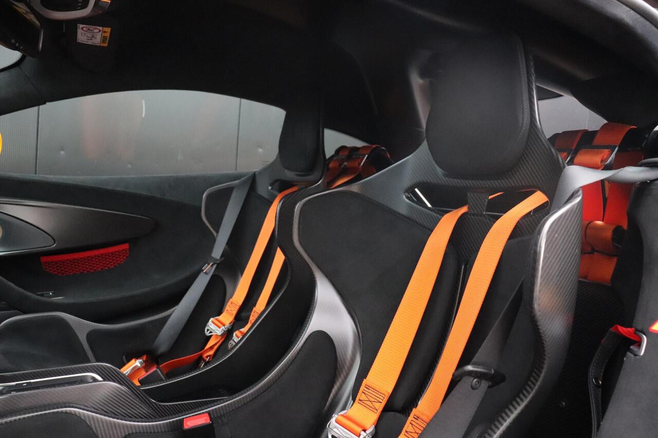 Mclaren 620R 620R 3.8 V8 | R-PACK | ROOFSCOOP | LIFT | BOWERS & WILKINS | FIRST OWNER |