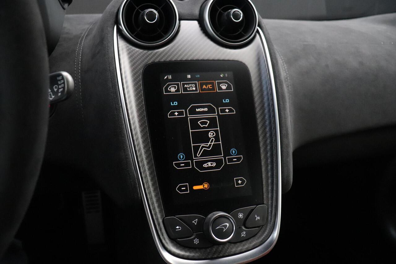 Mclaren 620R 620R 3.8 V8 | R-PACK | ROOFSCOOP | LIFT | BOWERS & WILKINS | FIRST OWNER |
