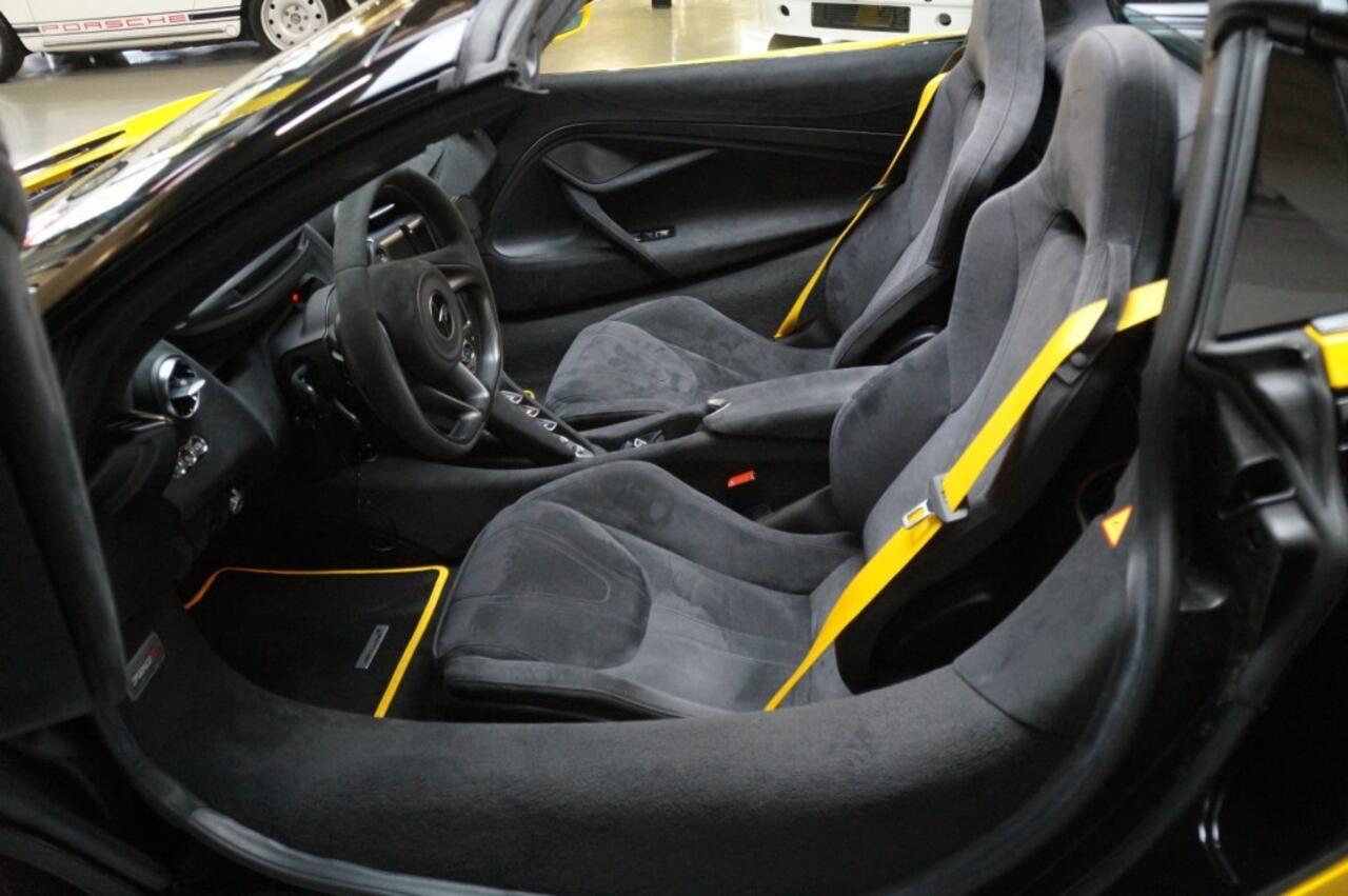 Mclaren 720S Launch Edition (Export Price) 2021