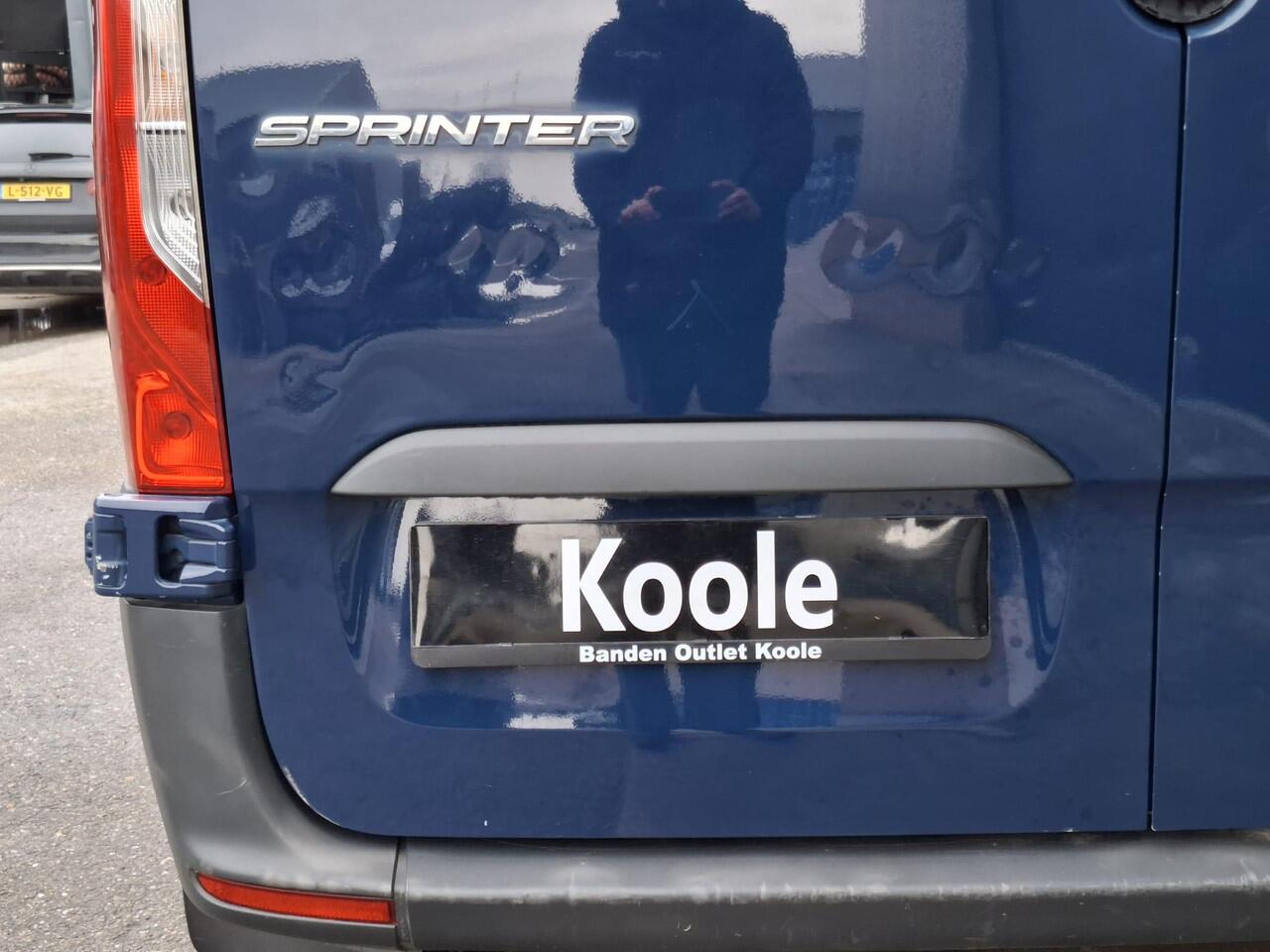 Mercedes-Benz 311 CDI Sprinter GB L2 FWD Functional 3.5T / AIRCO / CAMERA / 3 ZITS / DEALER ONDERHOUDEN / NAVI