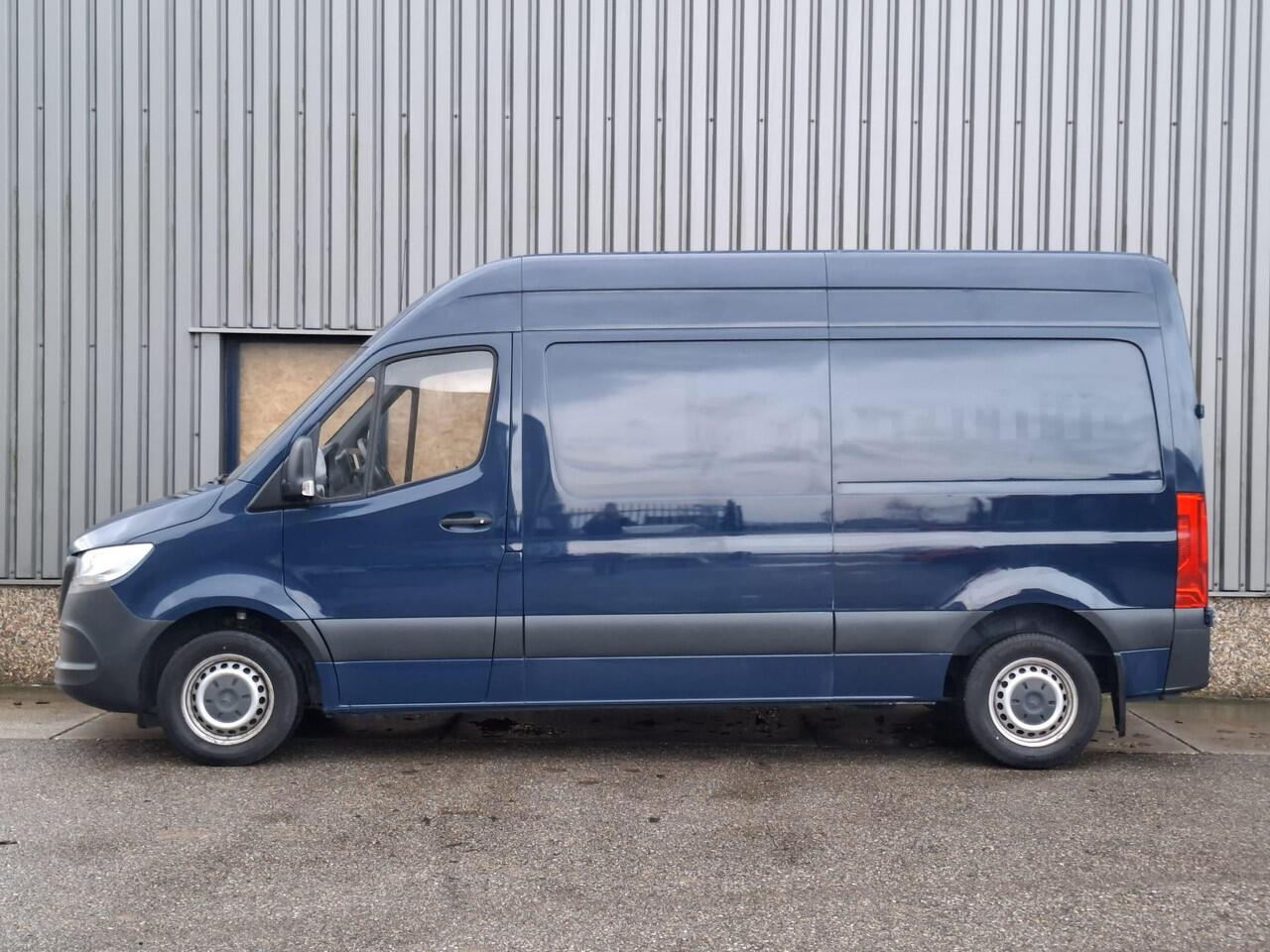 Mercedes-Benz 311 CDI Sprinter 2.2 L2H2 / AIRCO / CAMERA / 3 ZITS / DEALER ONDERHOUDEN / NAVI