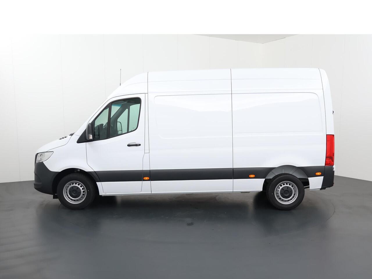 Mercedes-Benz 311 CDI Sprinter 1.9 L2H2 FWD Functional