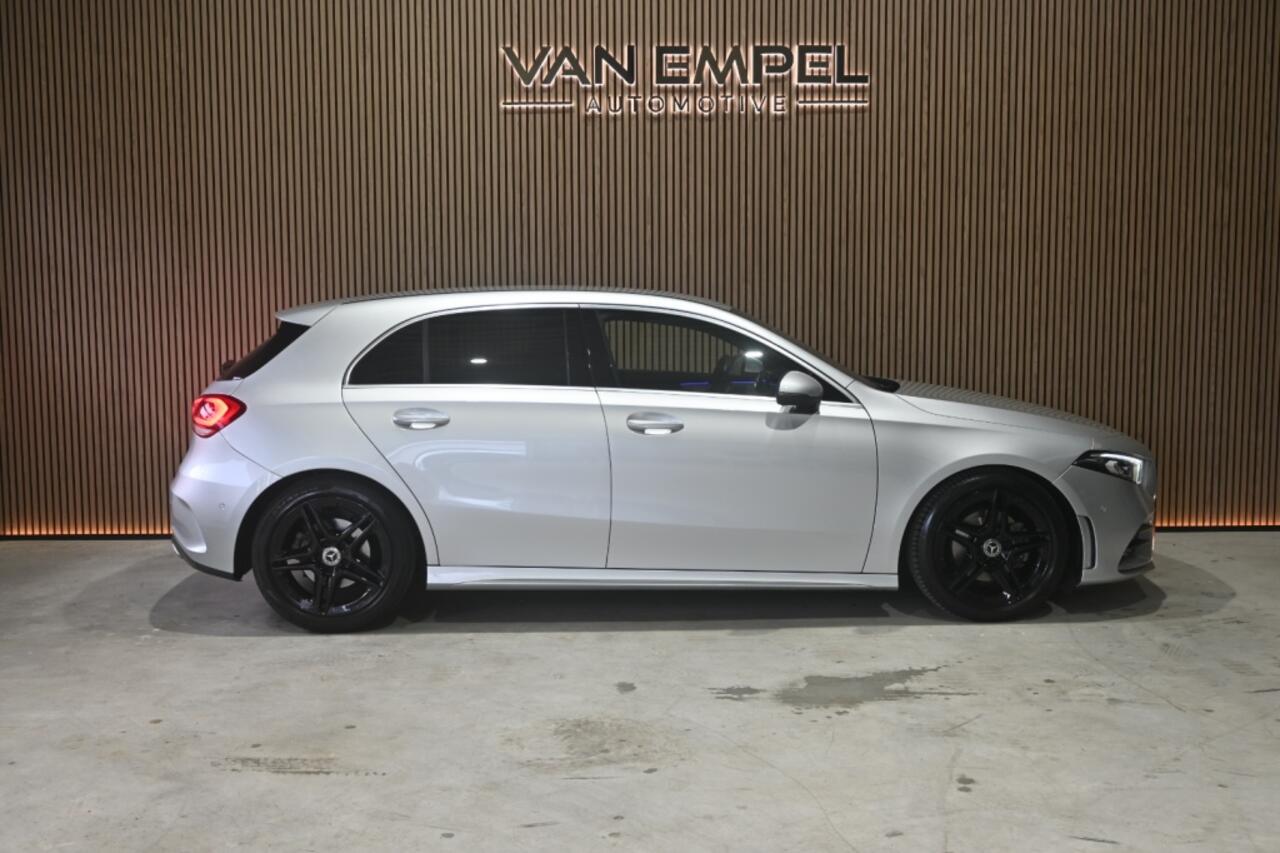 Mercedes-Benz A-KLASSE 200 AMG pakket sfeer verlichting