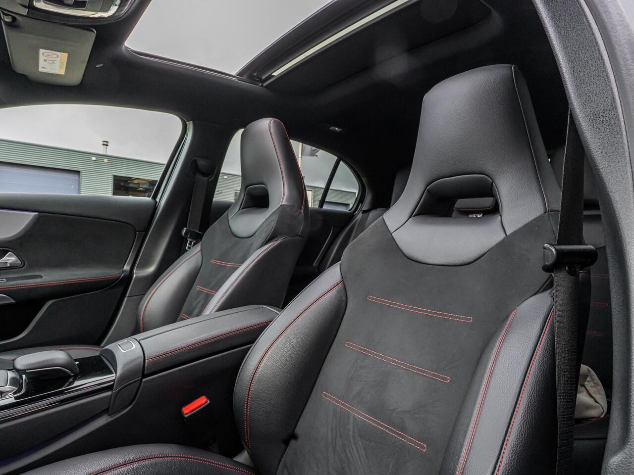 Mercedes-Benz A-KLASSE A200 AMG Line Pano Apple CP Camera