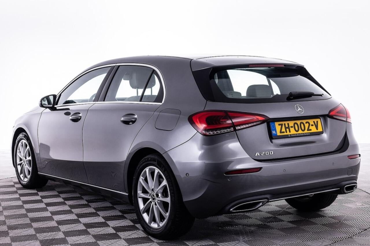 Mercedes-Benz A-KLASSE 200 Business Solution Automaat | LEDER | Full LED | NAVI