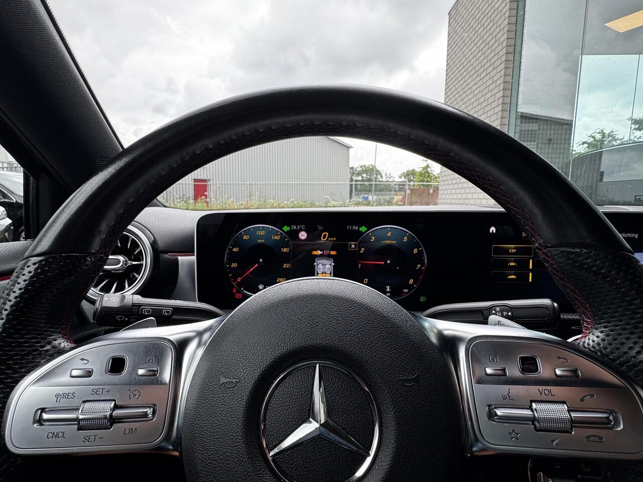 Mercedes-Benz A-KLASSE 250 Premium AMG Widescreen camera