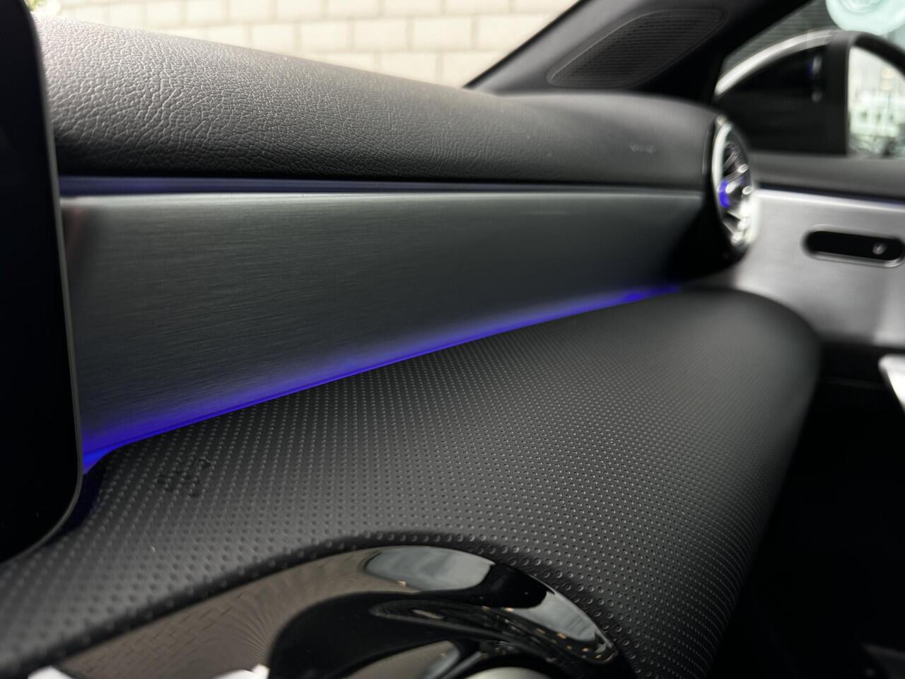 Mercedes-Benz A-KLASSE 250 Premium AMG Widescreen camera