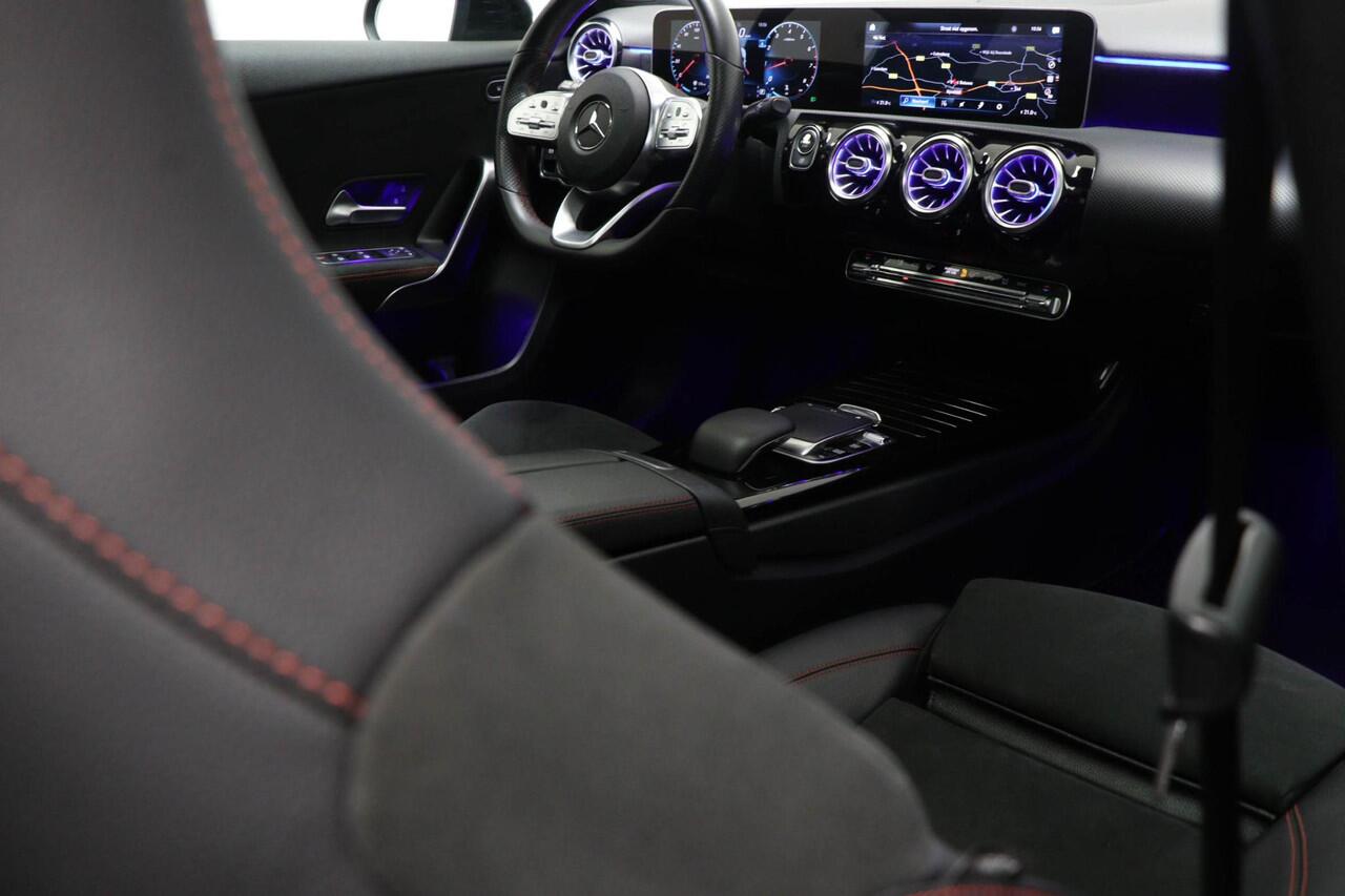 Mercedes-Benz A-KLASSE 250 Premium AMG Line | PANORAMADAK | DAB | CAMERA