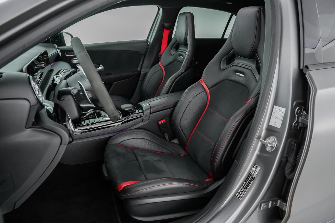 Mercedes-Benz A-KLASSE 35AMG 306pk 4MATIC Edition 1 |dealer onderhouden|Aero pack|panoramadak|Burmester|schaalstoelen|memory|360 camera|HUD|blind spot|adaptive cruise control|