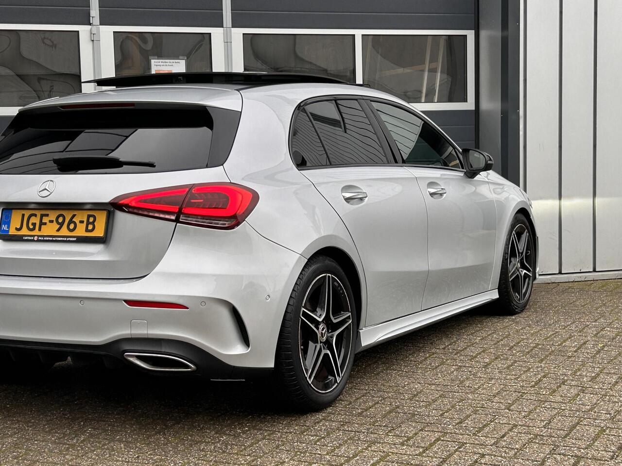 Mercedes-Benz A-KLASSE 180 Business Solution AMG | Pano | Sfeer | Stoel met geheugen | Camera |