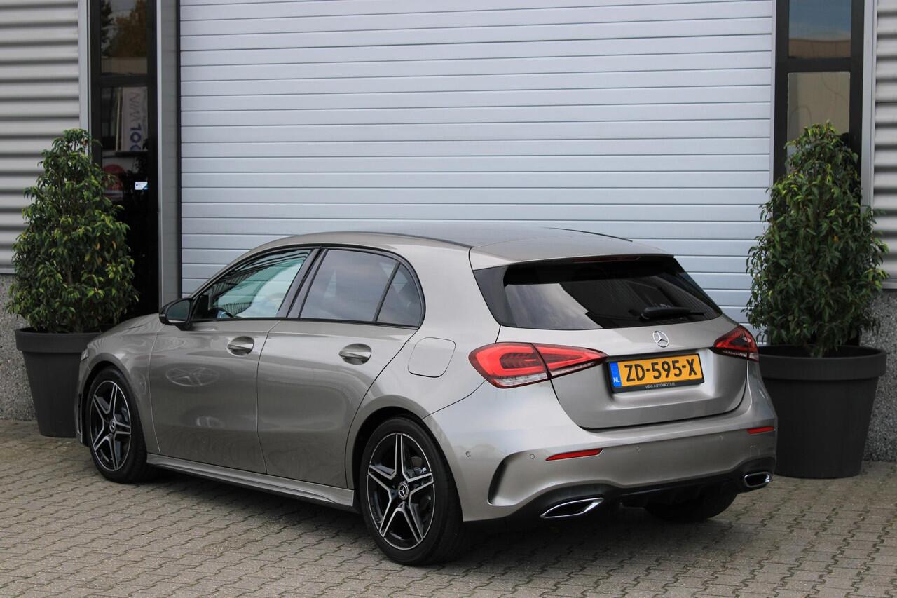 Mercedes-Benz A-KLASSE 180 AMG Camera | Night | Widescreen | Mojavezilver | Dealer Onderhouden