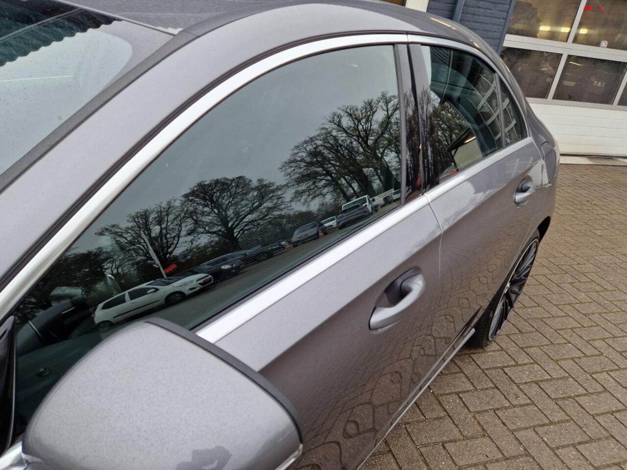 Mercedes-Benz A-KLASSE 200 163pk PREMIUM PLUS Sport Navi Climate Leder Topstaat 19LM