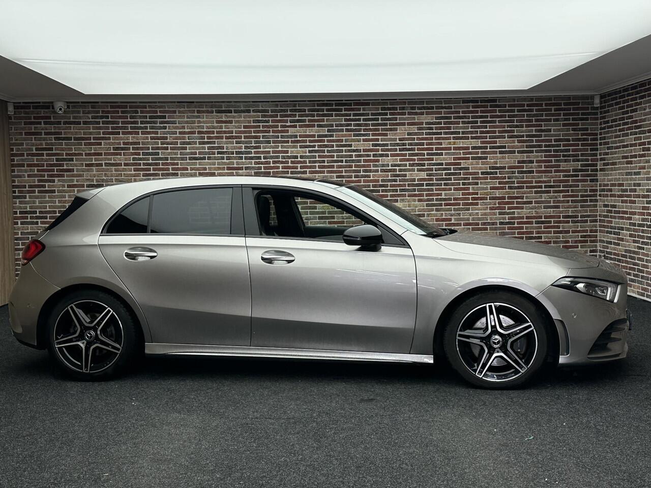 Mercedes-Benz A-KLASSE 220 Launch AMG Panorama Memory Sfeer Leer