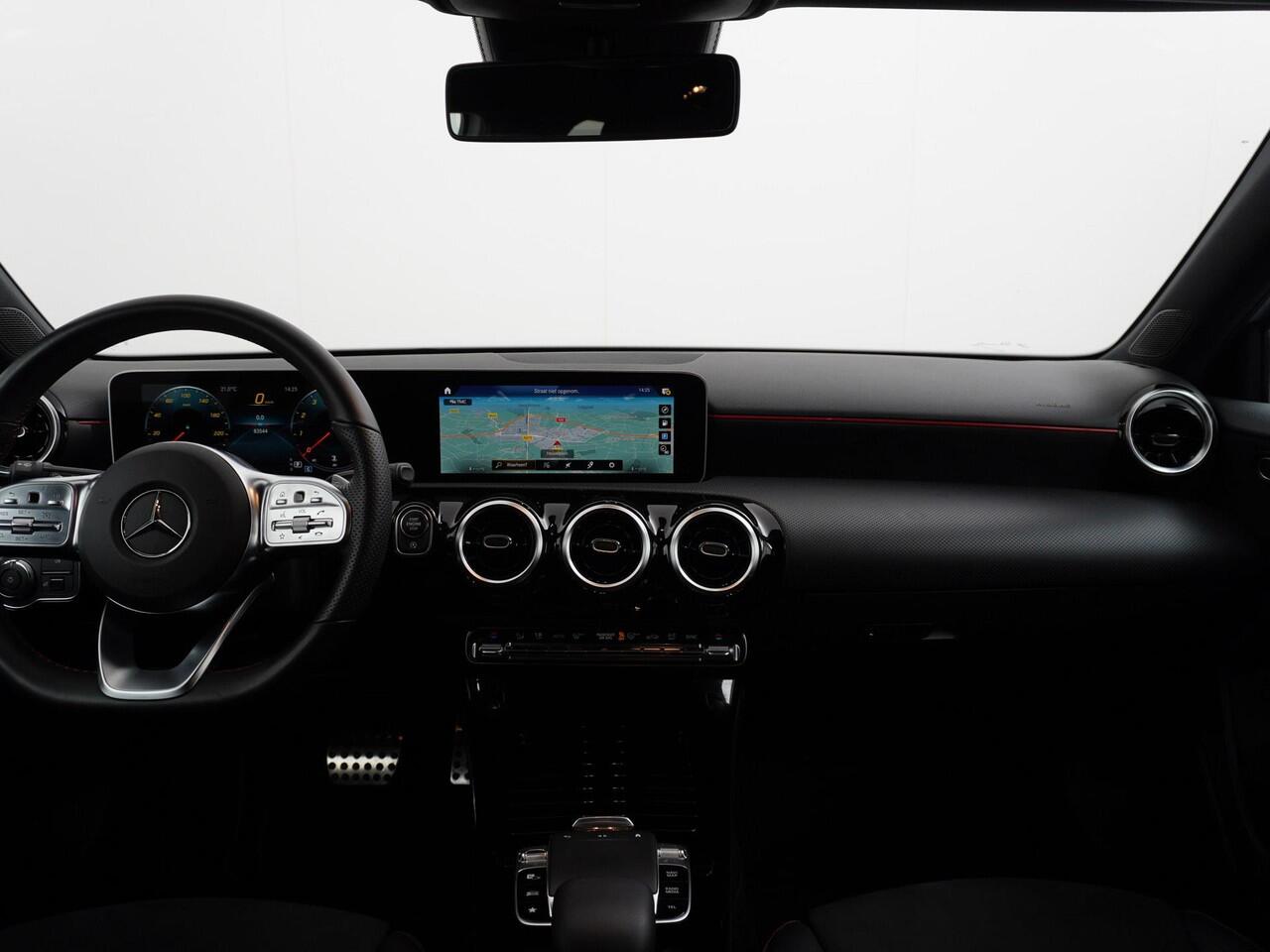 Mercedes-Benz A-KLASSE A180 AMG