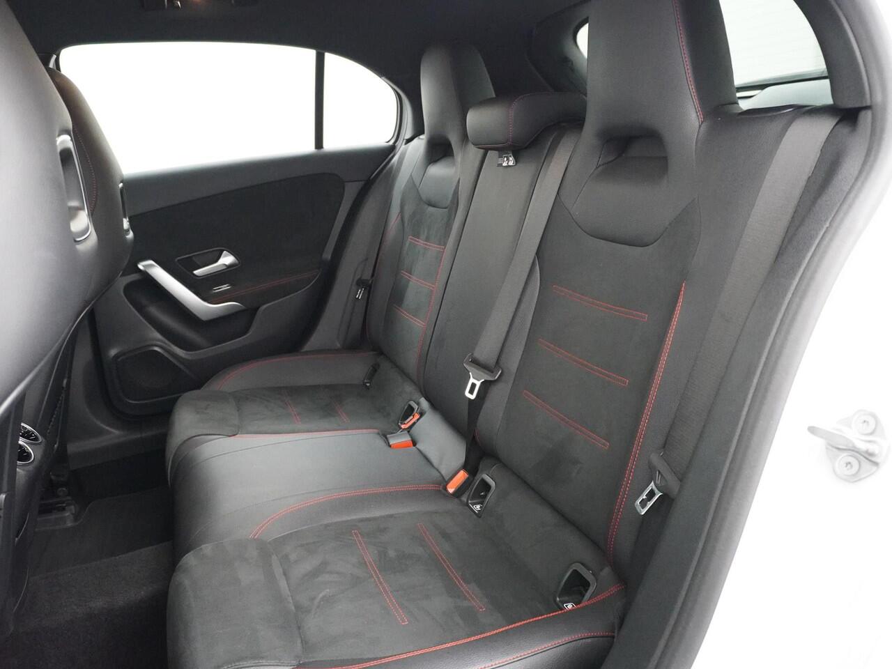 Mercedes-Benz A-KLASSE A180 AMG