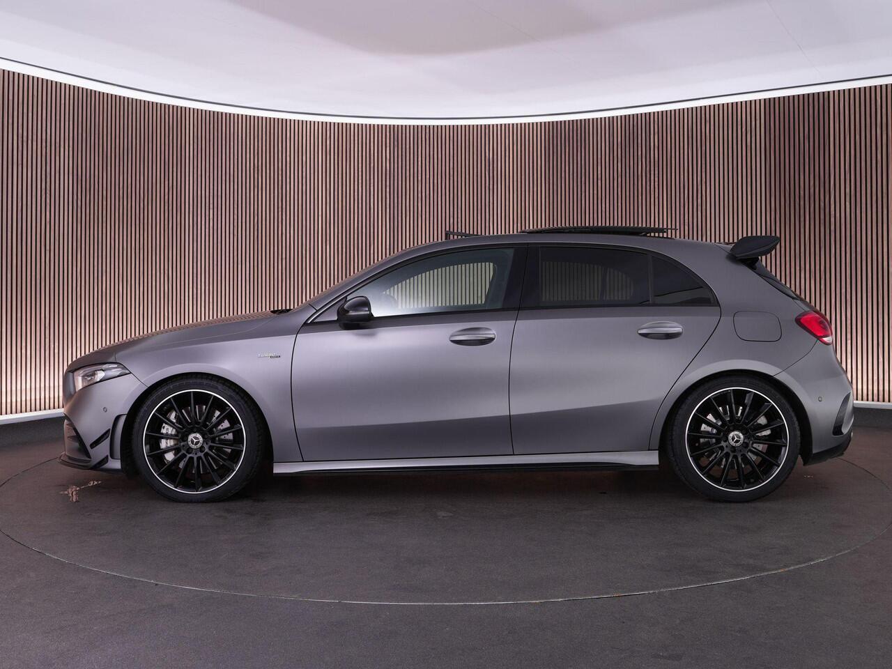 Mercedes-Benz A-KLASSE 35AMG 306pk 4MATIC Edition 1 |dealer onderhouden|Aero pack|panoramadak|Burmester|schaalstoelen|memory|360 camera|HUD|blind spot|adaptive cruise control|
