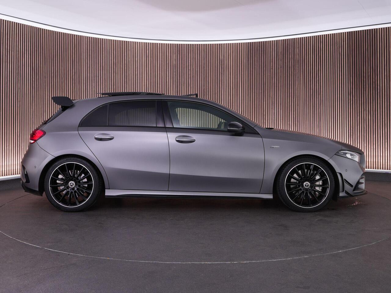 Mercedes-Benz A-KLASSE 35AMG 306pk 4MATIC Edition 1 |dealer onderhouden|Aero pack|panoramadak|Burmester|schaalstoelen|memory|360 camera|HUD|blind spot|adaptive cruise control|