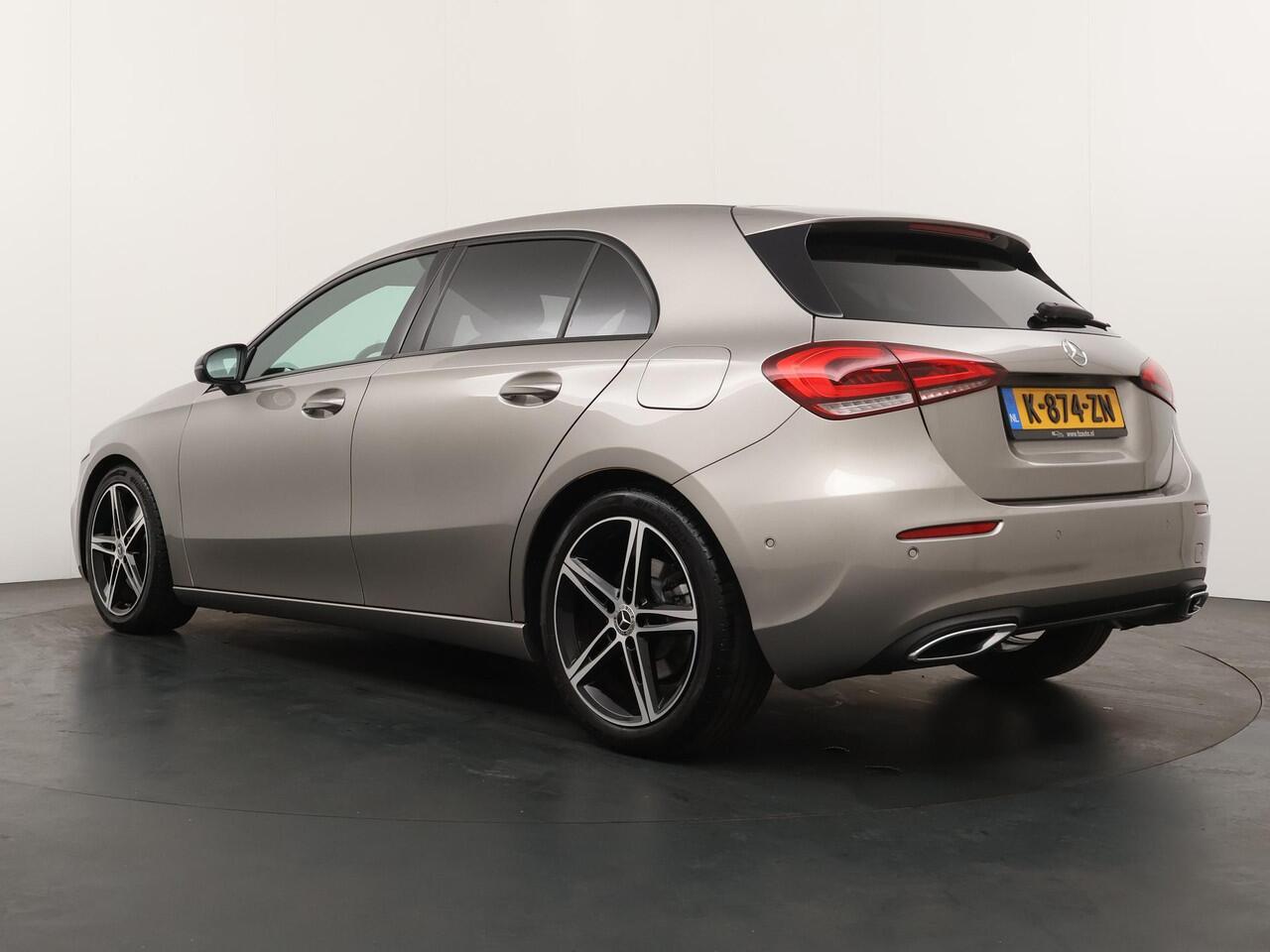 Mercedes-Benz A-KLASSE 250 Premium Plus - Navigatie - Climate Control - Parkeerassistent