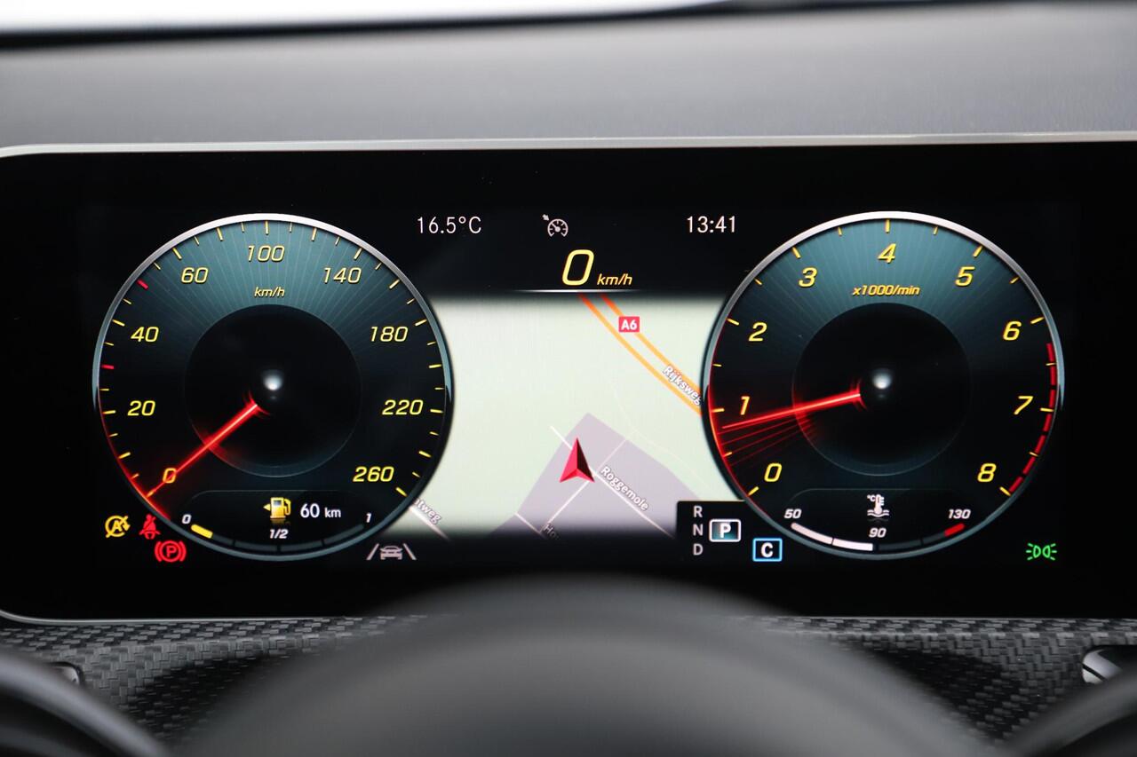 Mercedes-Benz A-KLASSE 200 Business Solution Automaat Half Leder Full LED Sportstoelen Widescreen Carplay Android Navigatie Achteruitrijcamera Clima Cruise 19 inch AMG Look Velgen Nieuwe Banden! Stoelverwarming