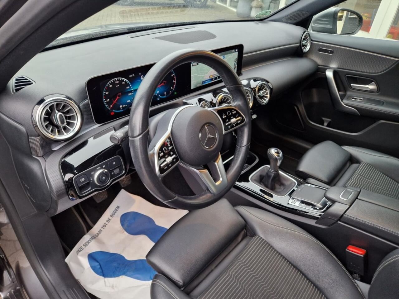 Mercedes-Benz A-KLASSE 200 163pk PREMIUM PLUS Sport Navi Climate Leder Topstaat 19LM