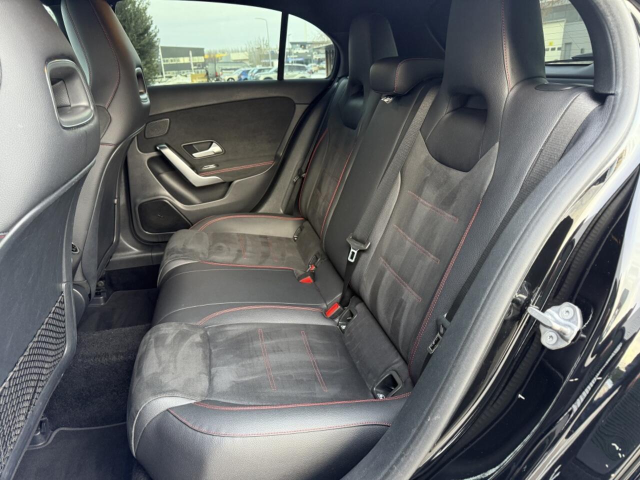 Mercedes-Benz A-KLASSE 200 Bns Sol. AMG Automaat Led stoelverwarming 18" lichtmetaal