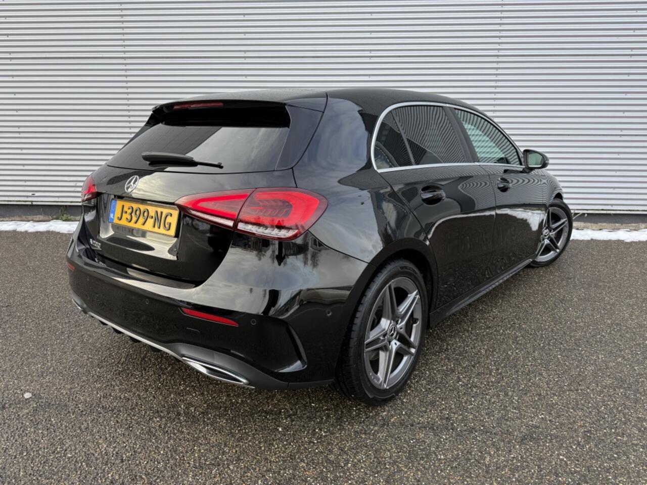 Mercedes-Benz A-KLASSE 200 Bns Sol. AMG Automaat Led stoelverwarming 18" lichtmetaal
