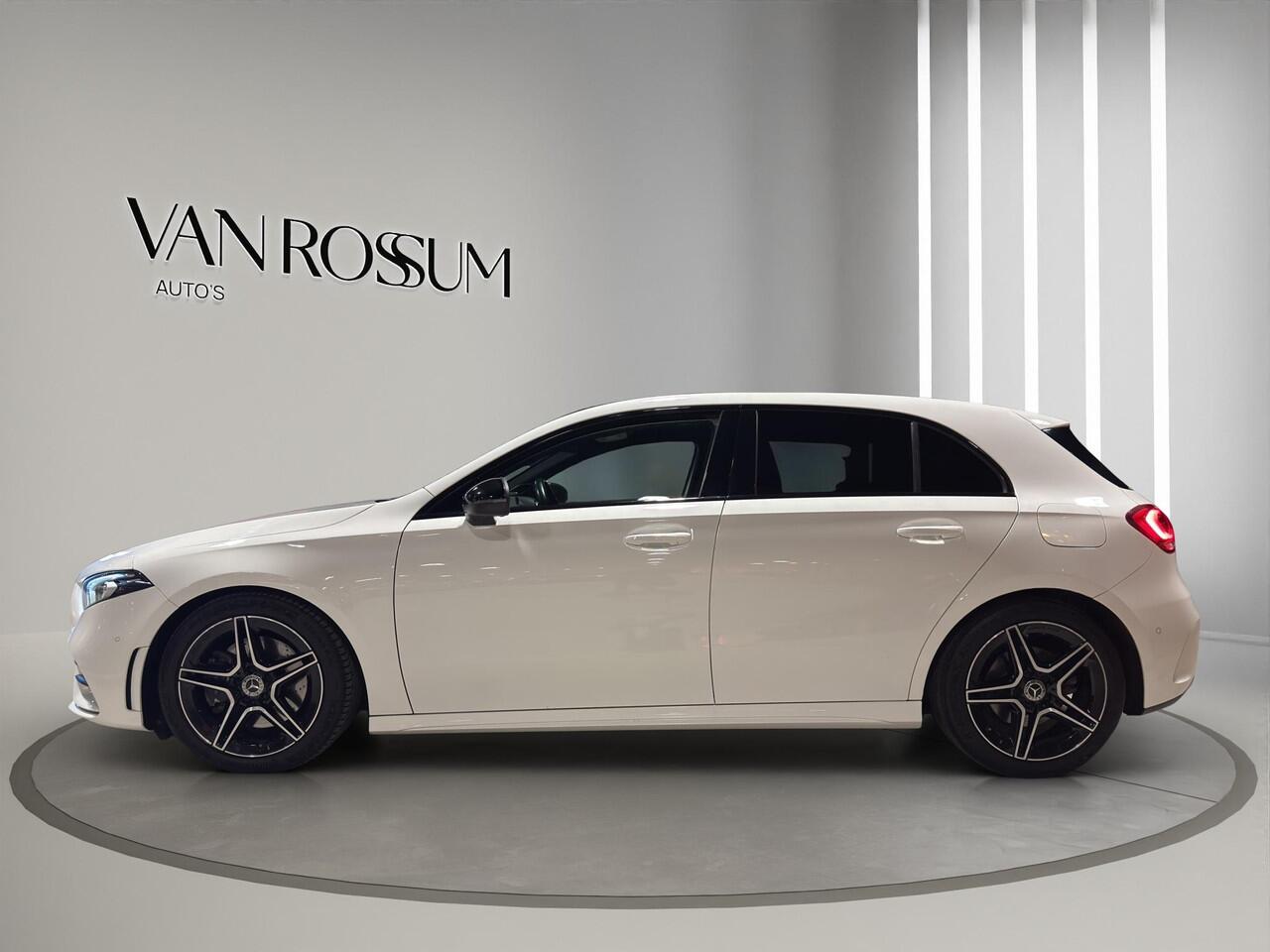 Mercedes-Benz A-KLASSE 220 Premium Plus AMG | Sfeer | 18"| Camera | Stoelverw | Parkeersensors | Burmester | Matrix |