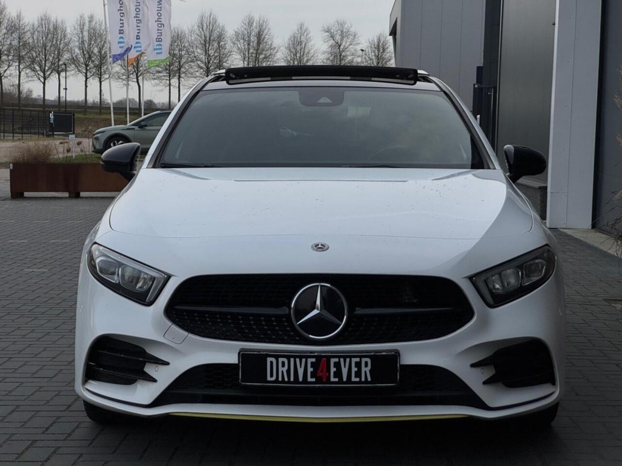 Mercedes-Benz A-KLASSE 200 AMG EDITION 1 M2020 PANO NAVI LEDER LED SFEER CR CONTROL