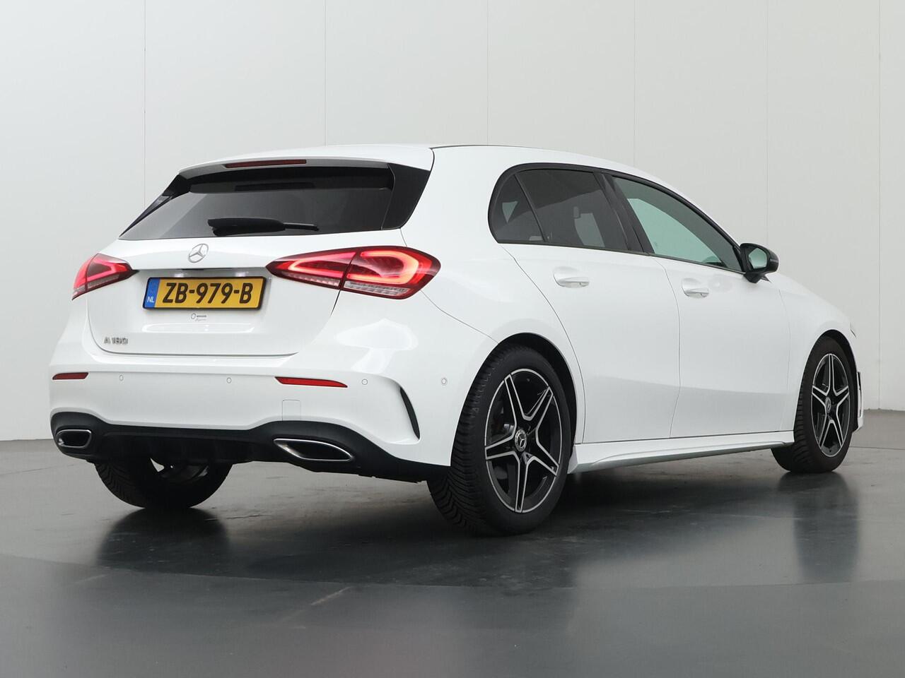 Mercedes-Benz A-KLASSE 180 Business Solution AMG Night Upgrade | Widescreen | Night | Sfeerverlichting | Stoelverwarming |