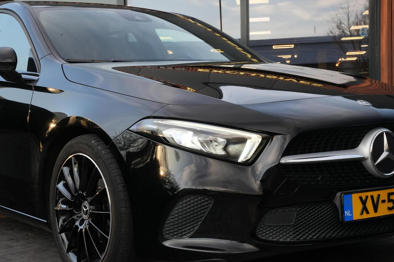Mercedes-Benz A-KLASSE 160 Ambient LED Leer/Stof Camera