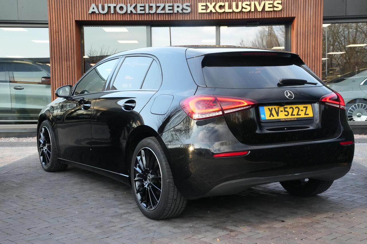Mercedes-Benz A-KLASSE 160 Ambient LED Leer/Stof Camera