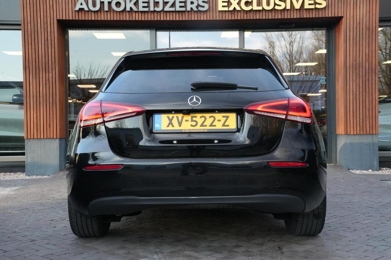 Mercedes-Benz A-KLASSE 160 Ambient LED Leer/Stof Camera