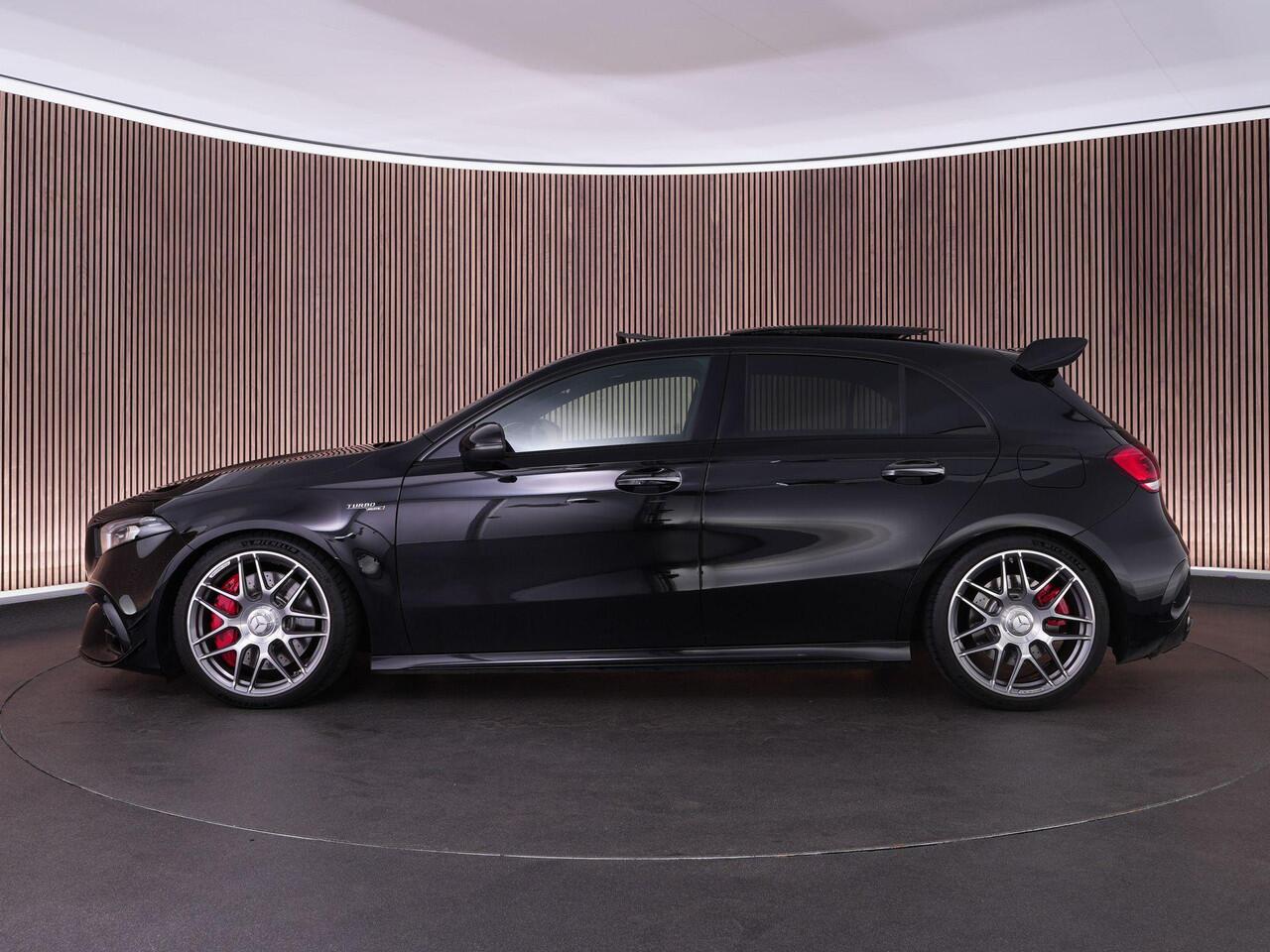 Mercedes-Benz A-KLASSE 45S AMG 420pk 4MATIC+ Premium Plus |dealer onderhouden|Brabus verlagingsset|Milltek downpipe|schaalstoelen|panoramadak|Burmester|Aero pakket|memory|K&N luchtfilter|