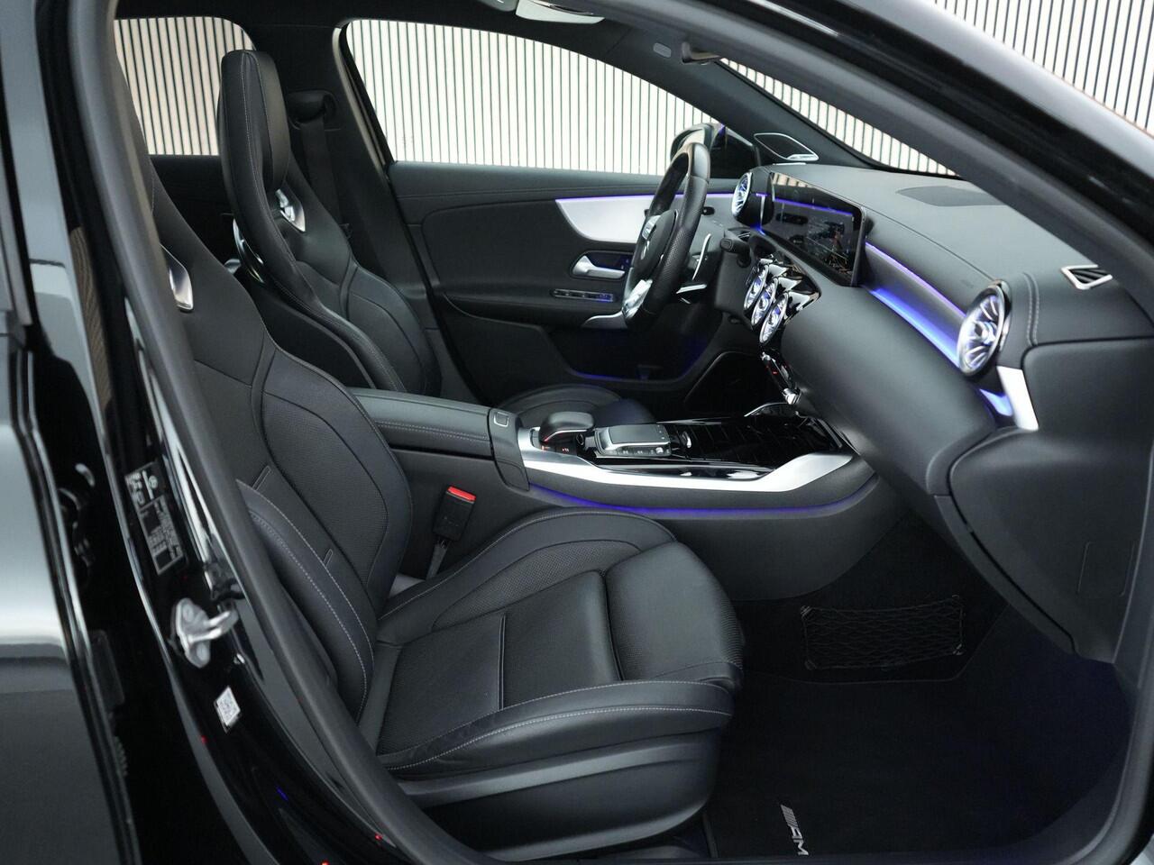 Mercedes-Benz A-KLASSE 45S AMG 420pk 4MATIC+ Premium Plus |dealer onderhouden|Brabus verlagingsset|Milltek downpipe|schaalstoelen|panoramadak|Burmester|Aero pakket|memory|K&N luchtfilter|