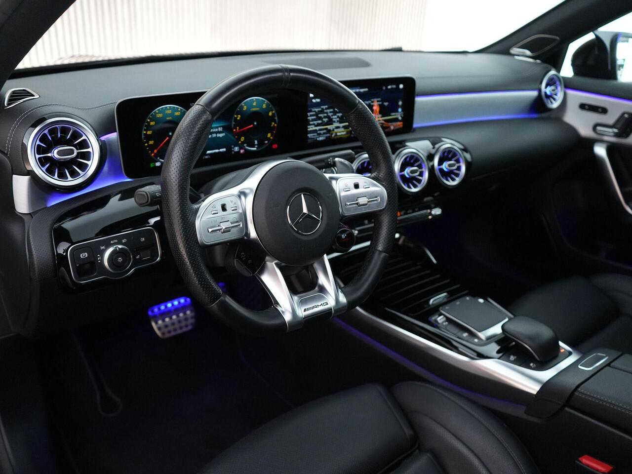 Mercedes-Benz A-KLASSE 45S AMG 420pk 4MATIC+ Premium Plus |dealer onderhouden|Brabus verlagingsset|Milltek downpipe|schaalstoelen|panoramadak|Burmester|Aero pakket|memory|K&N luchtfilter|