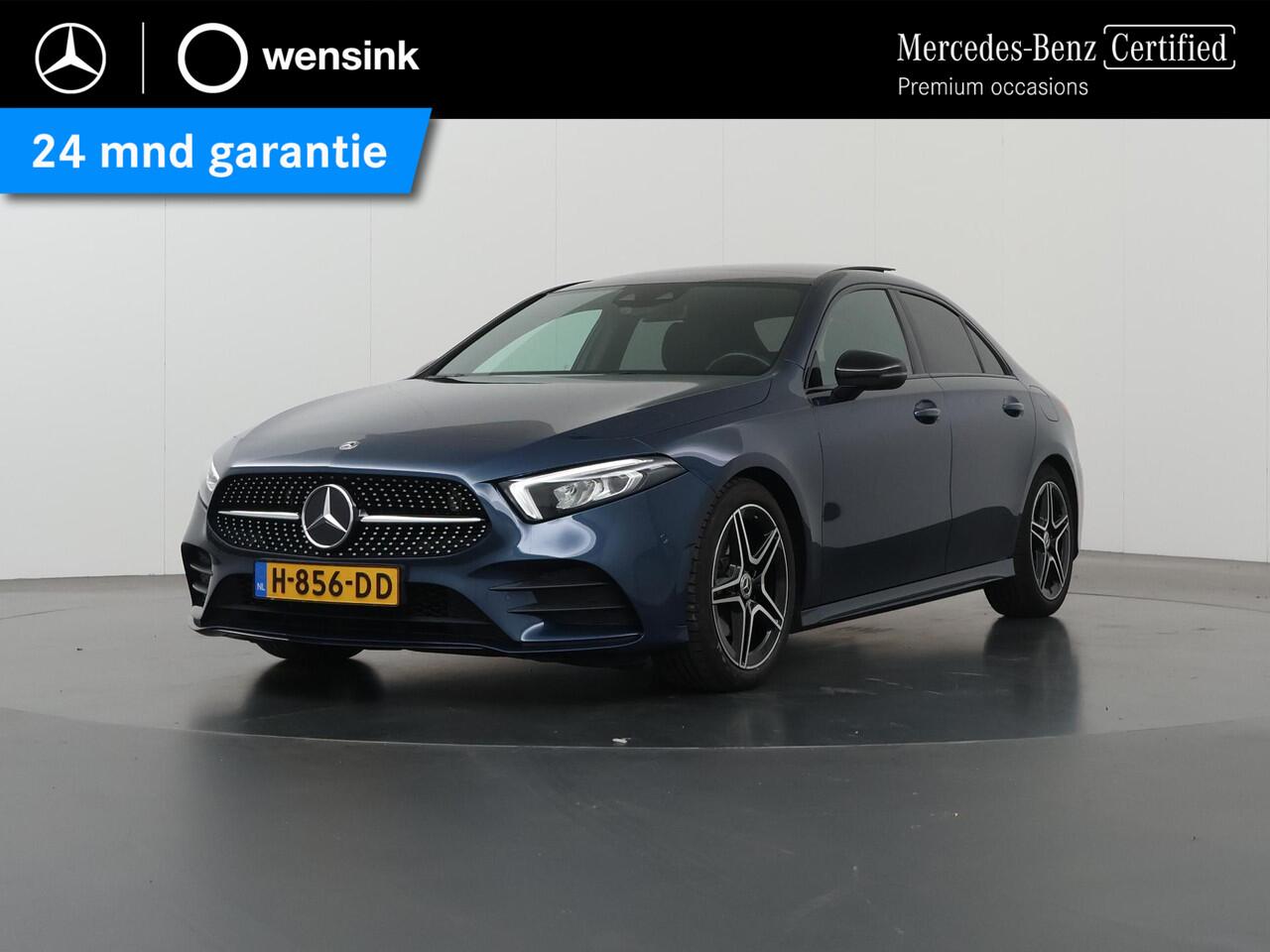 Mercedes-Benz A-KLASSE 180 AMG Night | Panoramadak | Stoelverwarming | Widescreen | Apple Carplay | Augmented Reality