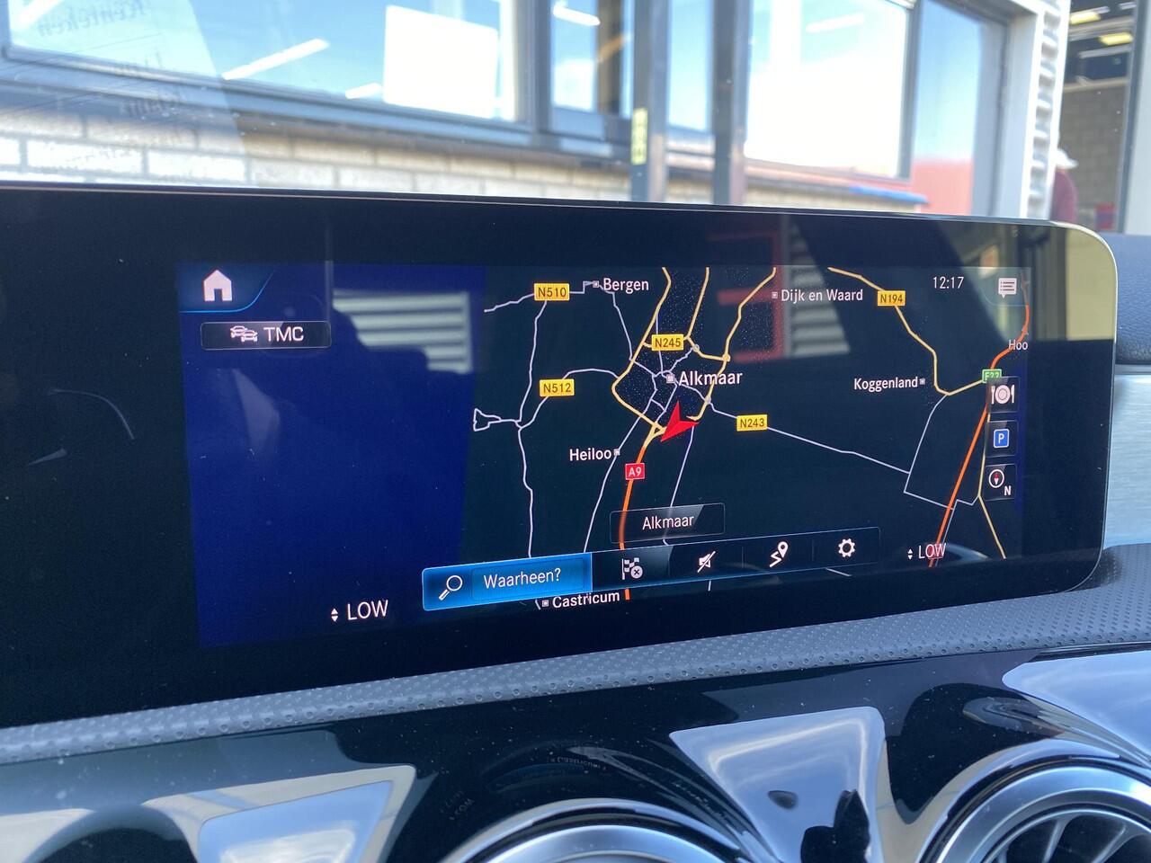 Mercedes-Benz A-KLASSE 180 AMG | Panoramadak | Night Pakket