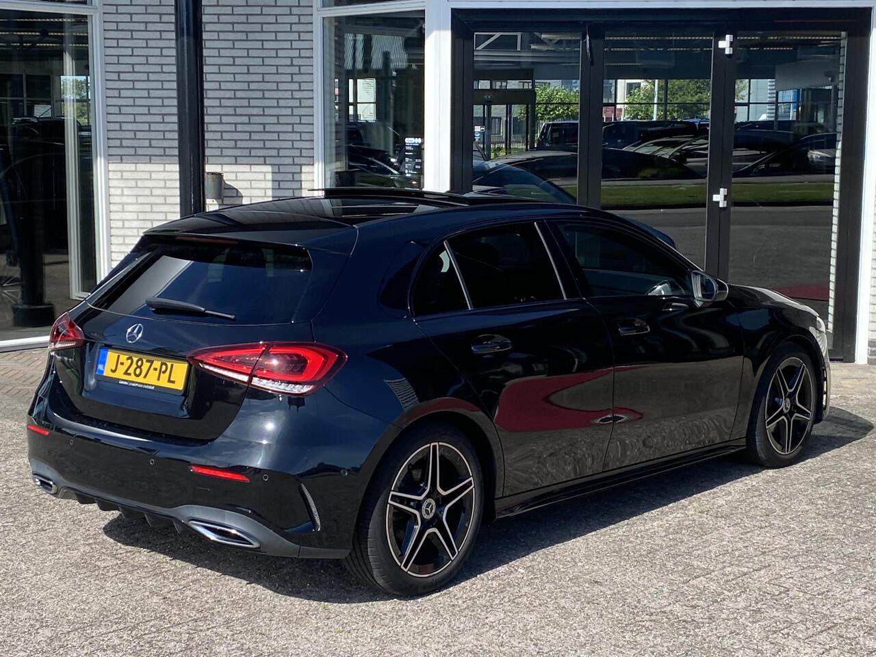 Mercedes-Benz A-KLASSE 180 AMG | Panoramadak | Night Pakket