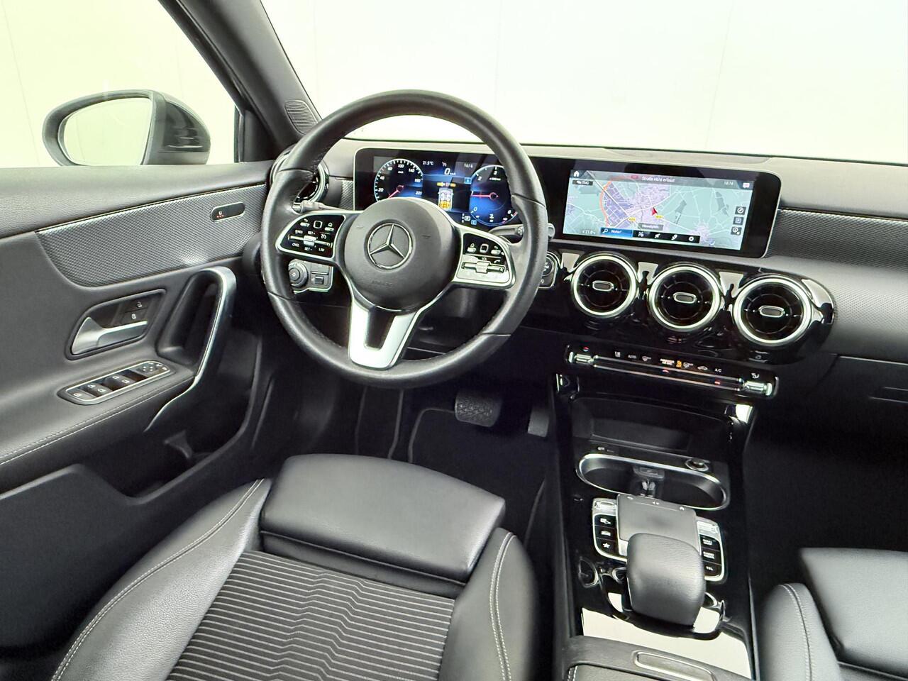 Mercedes-Benz A-KLASSE 180 d Business Solution Automaat | MBUX | Led | Automaat | BTW