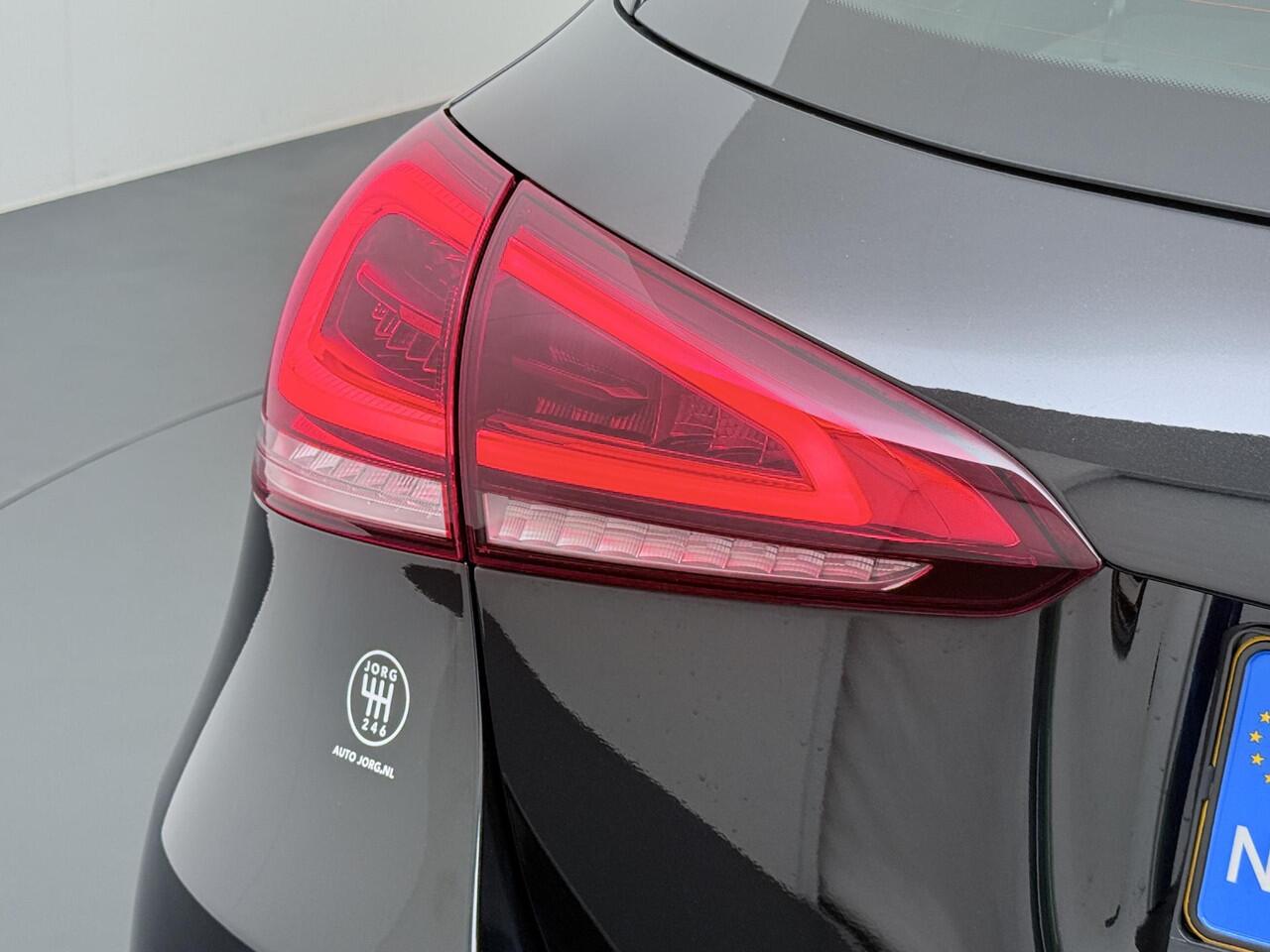 Mercedes-Benz A-KLASSE 180 d Business Solution Automaat | MBUX | Led | Automaat | BTW