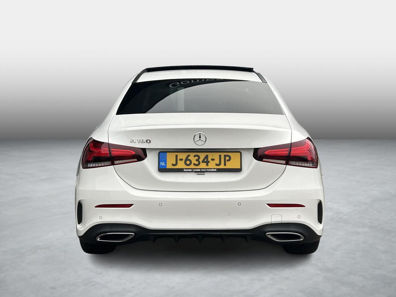 Mercedes-Benz A-KLASSE Limousine 180 AMG | Panoramadak | Cruise Control | Stoelverwarming